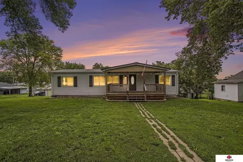 837 Ash St, Adams, NE 68301