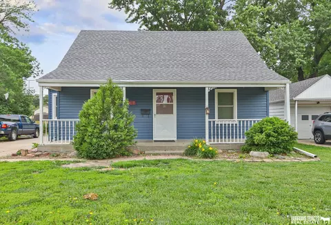 Exterior - 1107 N 13th St, Beatrice, NE 68310 photo 2 of 10