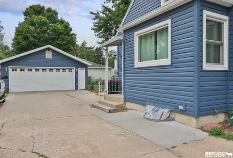 Exterior - 1107 N 13th St, Beatrice, NE 68310 photo 6 of 10