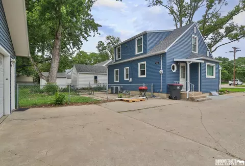 Exterior - 1107 N 13th St, Beatrice, NE 68310 photo 7 of 10
