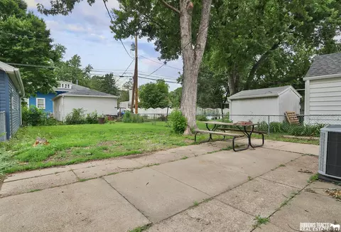 Exterior - 1107 N 13th St, Beatrice, NE 68310 photo 8 of 10