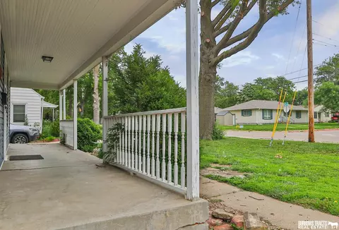 Exterior - 1107 N 13th St, Beatrice, NE 68310 photo 5 of 10