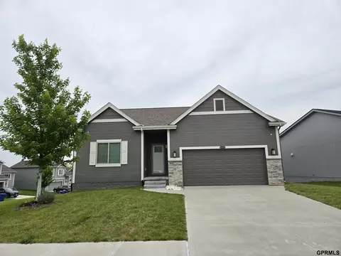 7921 N 149 St, Bennington, NE 68007