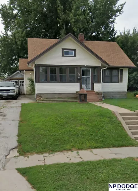 2029 Larimore Ave, Omaha, NE 68110