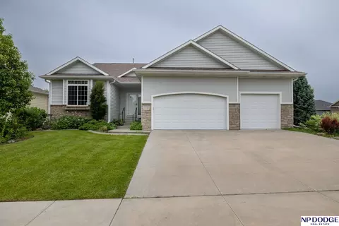 2725 Hoy St, Lincoln, NE 68516