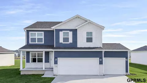 7812 N 170th St, Bennington, NE 68007