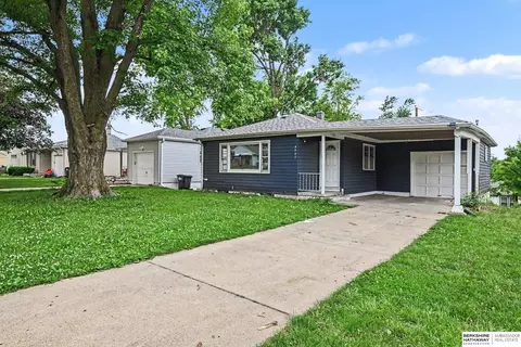 4402 N 53rd St, Omaha, NE 68104