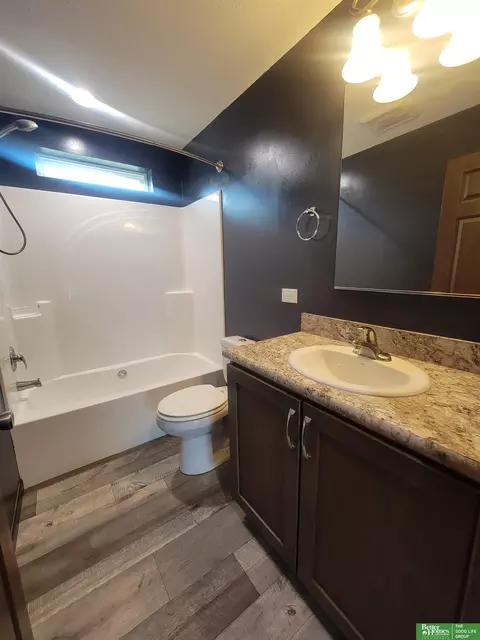 Bath - 128 N 5th St, Mccool Junction, NE 68401 photo 4 of 5