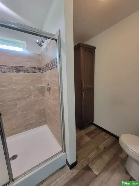 Bath - 128 N 5th St, Mccool Junction, NE 68401 photo 2 of 5