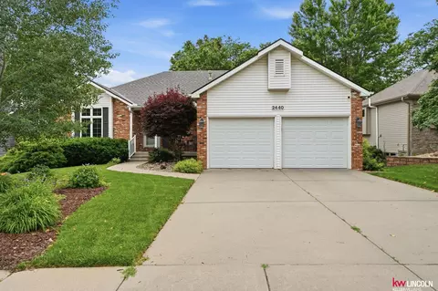 2440 N 78 St, Lincoln, NE 68507