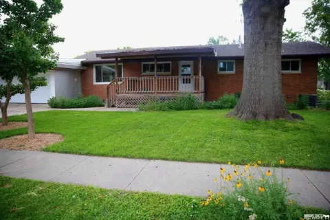 6224 Walker Ave, Lincoln, NE 68507
