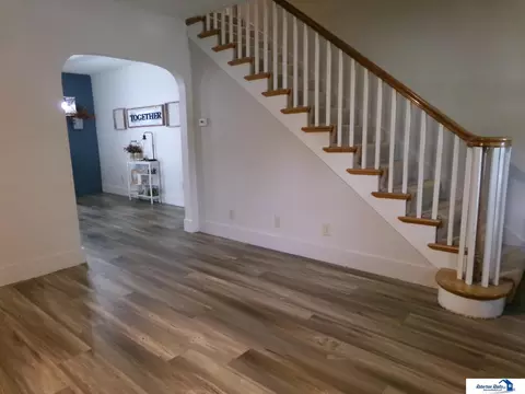 Entry Way - 1708 Grant St, Beatrice, NE 68310 photo 2 of 7