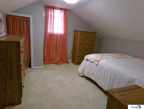 Bedroom - 1708 Grant St, Beatrice, NE 68310 photo 4 of 6