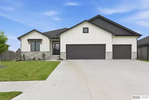 8210 N 167th Ave, Bennington, NE 68007