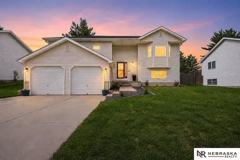 1050 Garden St, Bennet, NE 68317