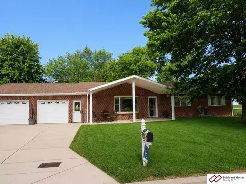 203 S 16 St, Wymore, NE 68466