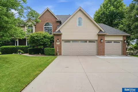 6120 Consentino Ct, Lincoln, NE 68526