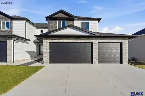 8841 Peregrine Rd, Lincoln, NE 68505