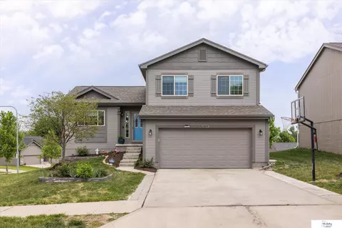 14218 Wyoming St, Omaha, NE 68142
