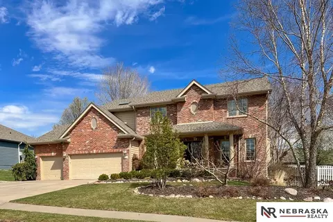 5717 N 160th Ave, Omaha, NE 68116
