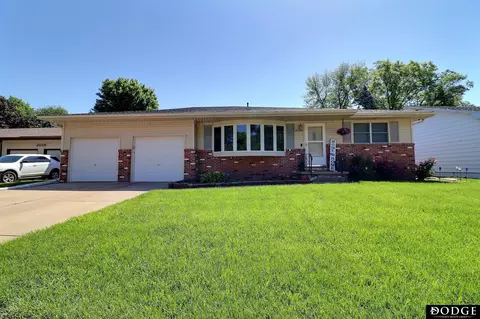 2026 N Howard St, Fremont, NE 68025