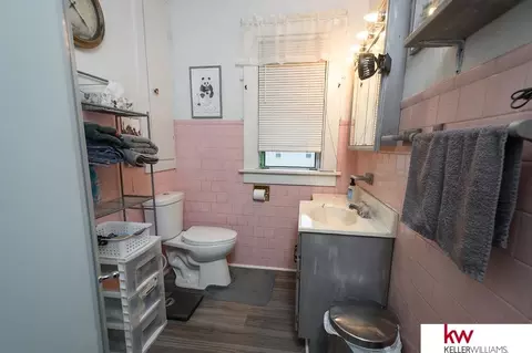 Bath - 970 E 4th St, Superior, NE 68978 photo 1 of 2