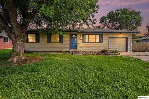 620 Pine St, Ceresco, NE 68017