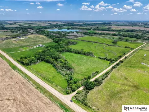 24130 SW 100th St, Hallam, NE 68368