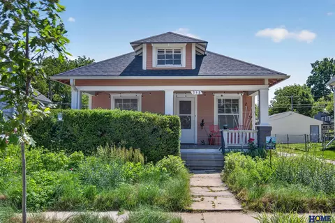 358 S 25th St, Lincoln, NE 68510
