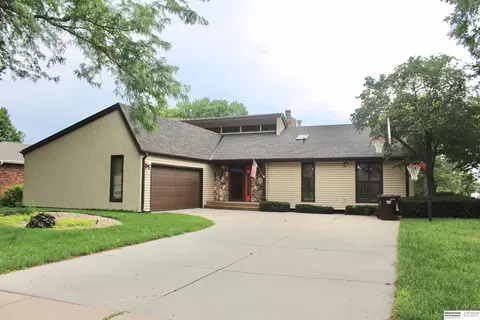 3421 S 76th St, Lincoln, NE 68506
