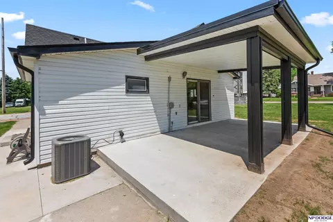 Exterior - 308 Rangeline Rd, Snyder, NE 68664 photo 9 of 10