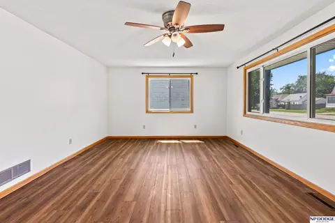 Living - 308 Rangeline Rd, Snyder, NE 68664 photo 2 of 4