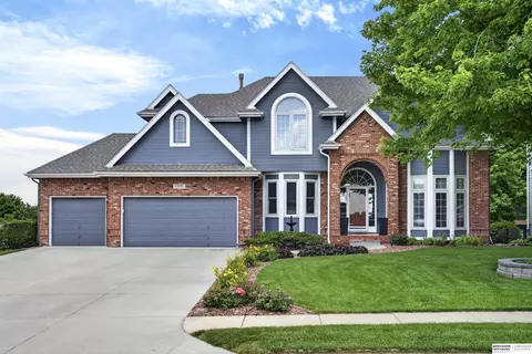 13501 S 22nd St, Bellevue, NE 68123