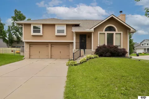 14504 J Cir, Omaha, NE 68137
