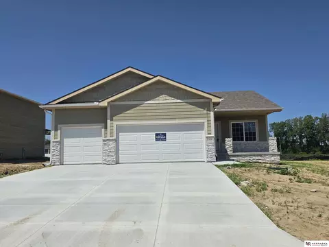 11406 N 161 Ave, Bennington, NE 68007
