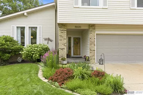 15020 Dorcas Cir, Omaha, NE 68144