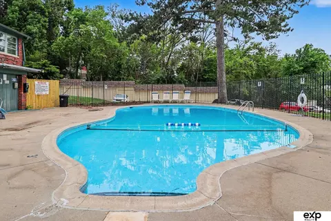 12025 Pierce Plz #324, Omaha, NE 68144