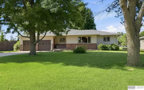 507 E Fulton St, Hooper, NE 68031
