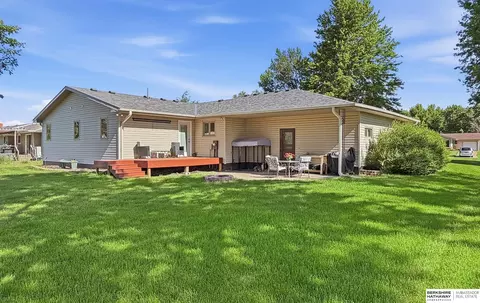 Exterior - 507 E Fulton St, Hooper, NE 68031 photo 6 of 8
