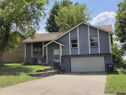11205 Corby St, Omaha, NE 68144