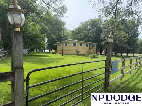 2815 Big Island Rd, Fremont, NE 68025