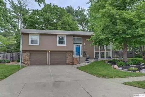 14830 Drexel St, Omaha, NE 68137