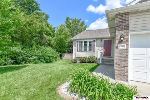 4548 W Ludwig Dr, Lincoln, NE 68528