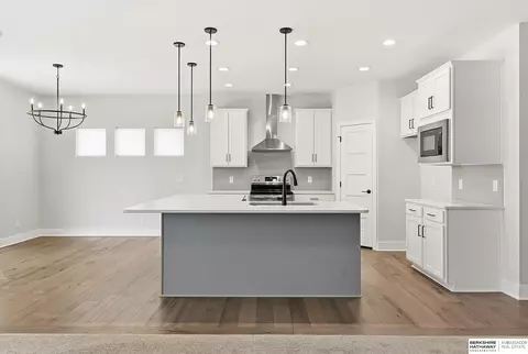 Kitchen - 17005 Daniel St, Bennington, NE 68007 photo 1 of 5