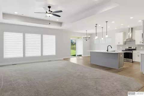 Living - 17005 Daniel St, Bennington, NE 68007 photo 2 of 3