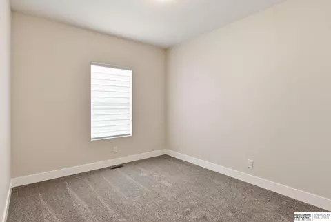 Bedroom - 17005 Daniel St, Bennington, NE 68007 photo 3 of 6