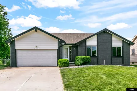 11306 Corby St, Omaha, NE 68164