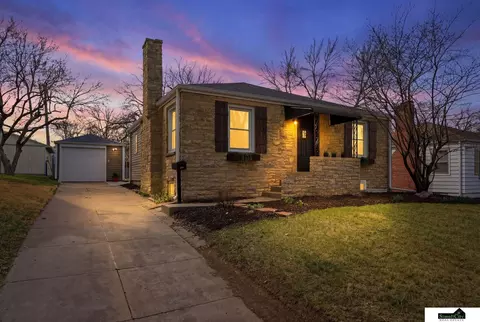 1501 Smith St, Lincoln, NE 68502