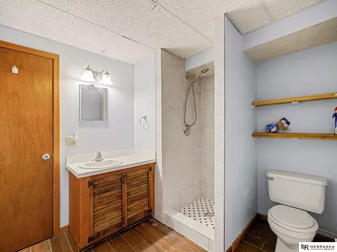 Bath - 1720 S 13th St, Beatrice, NE 68310 photo 2 of 2