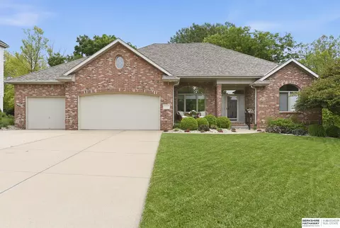 3011 N 160th Ave, Omaha, NE 68116